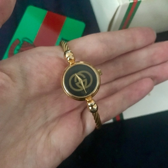 *SOLD* Authentic Gucci 14k Gold Plated Watch - Picture 3 of 7